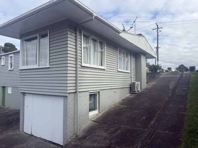 27 Holly Street, Avondale