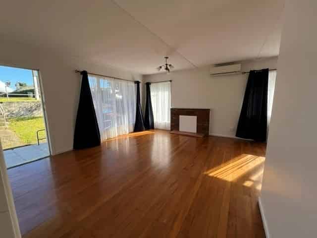 27 Holly Street, Avondale