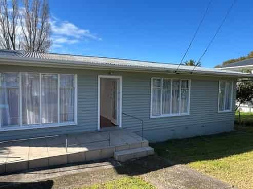 27 Holly Street, Avondale