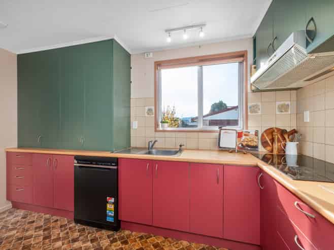 27 Clyde Street, Renwick