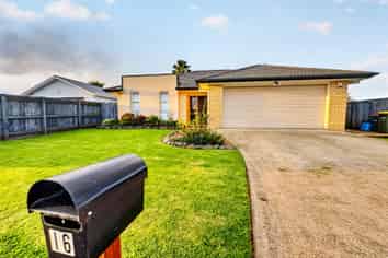 16 Aitkenhead Court, Parakai