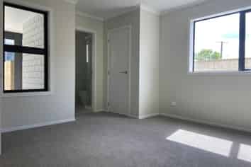 1/28 Rm D May Street, Hamilton East