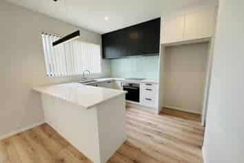 43C Cambridge Terrace, Papatoetoe