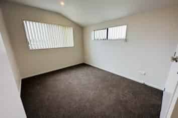 43C Cambridge Terrace, Papatoetoe