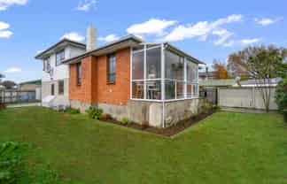 202 Elles Road, Strathern