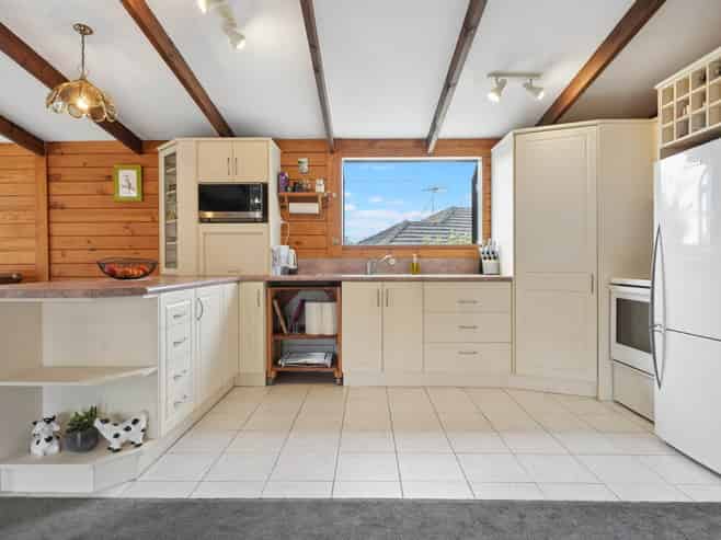 55A Nui Mana Place, Te Atatu South