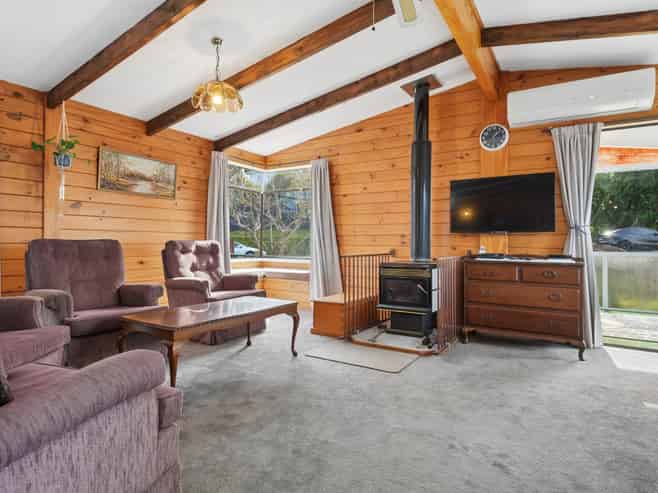 55A Nui Mana Place, Te Atatu South