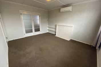 85 Featherston Street, Takaro