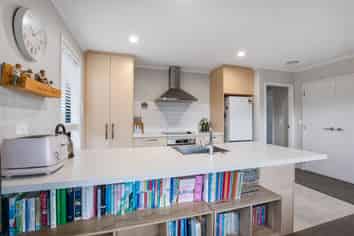 27 Nicolau Avenue, Rolleston