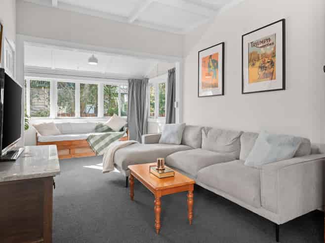 2 Hall Lane, Frankton