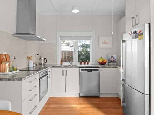 2 Hall Lane, Frankton