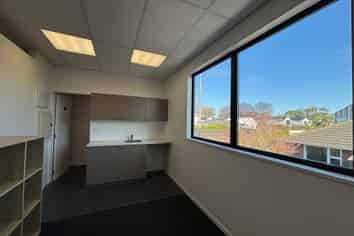 St Albans First Floor Office with Profile