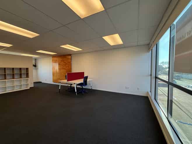St Albans First Floor Office with Profile