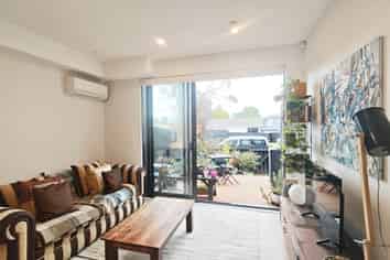 10B Sunward Rise, Glenfield