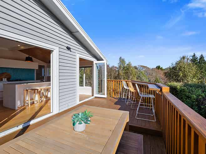44 Victoria Road, Brooklands