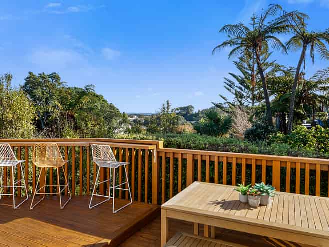 44 Victoria Road, Brooklands