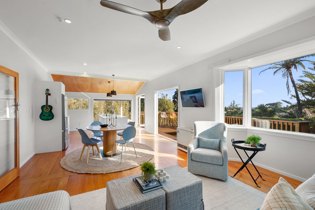 TRENDY BUNGALOW, NEIGHBOURS PUKEKURA PARK – pohled 2