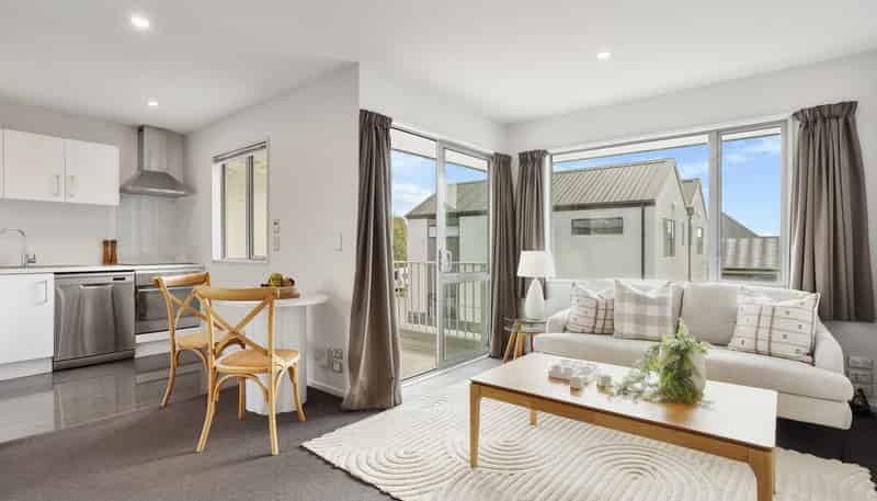 2/424 Manchester Street, Saint Albans