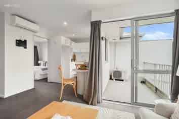 2/424 Manchester Street, Saint Albans