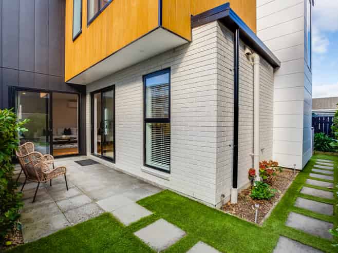 1/39 Nelson Street, Petone