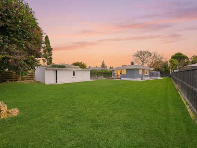 16 Fenwick Crescent, Hillcrest