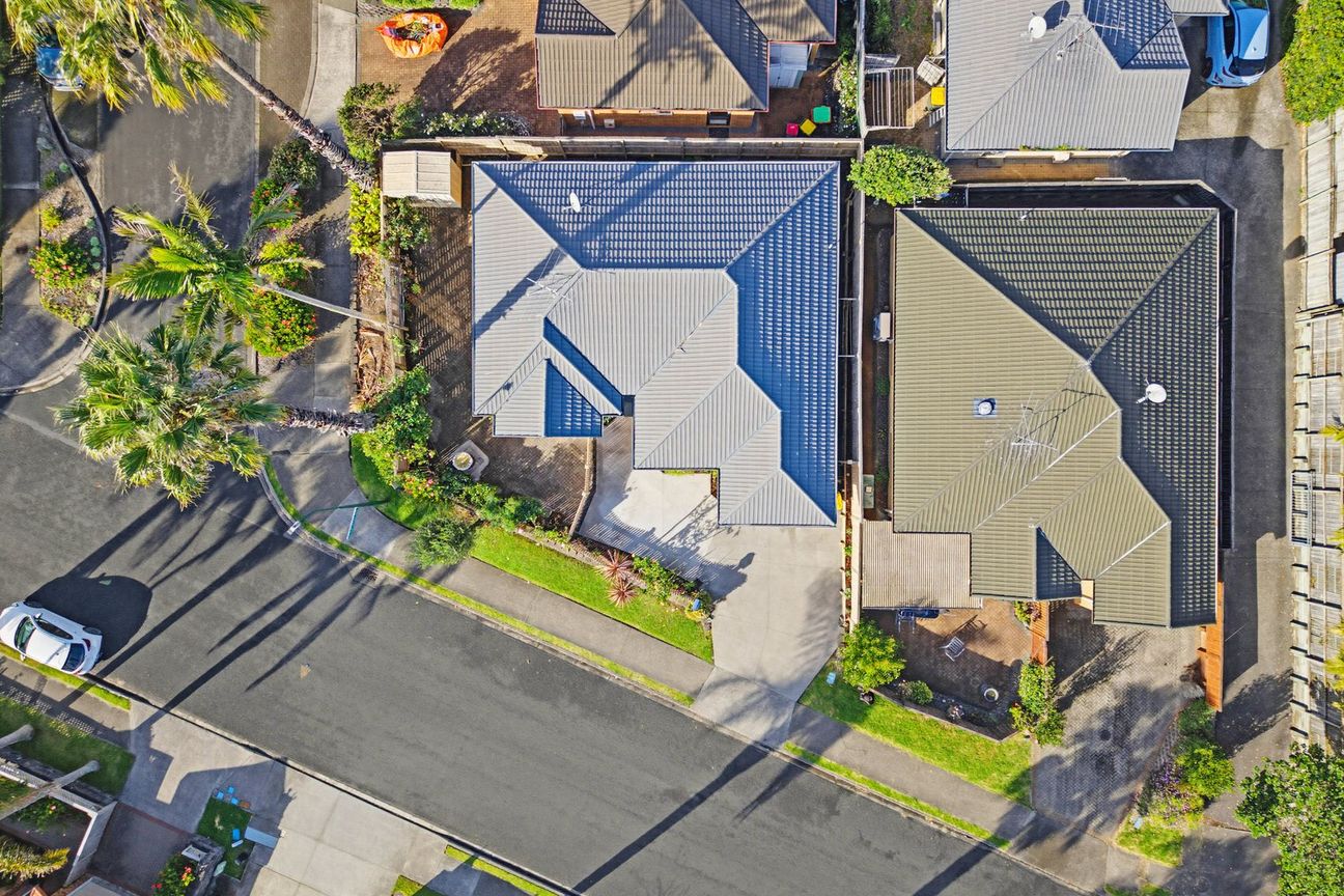 QUALITY+PRIVACY,THE PERFECT SUN-DRENCHED HOME! - Fler