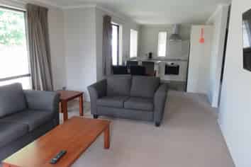 5/173 Knighton Road, Hillcrest