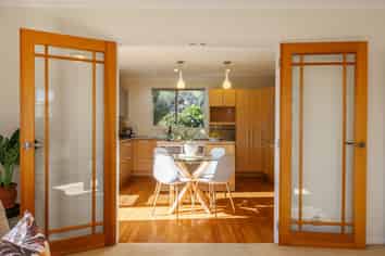 1 Cambria Gardens, The Wood