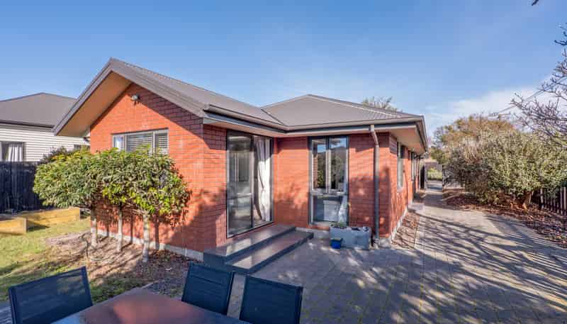 106 Bassett Street, Burwood