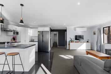 106 Bassett Street, Burwood