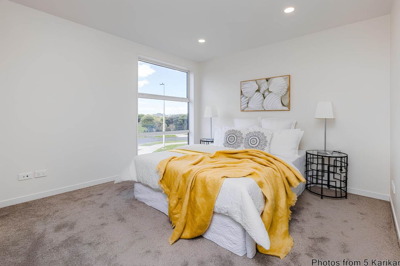 Corner Home Priced To Sell - Vista 4