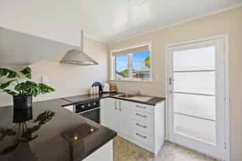 6/108A Grey Street, Onehunga
