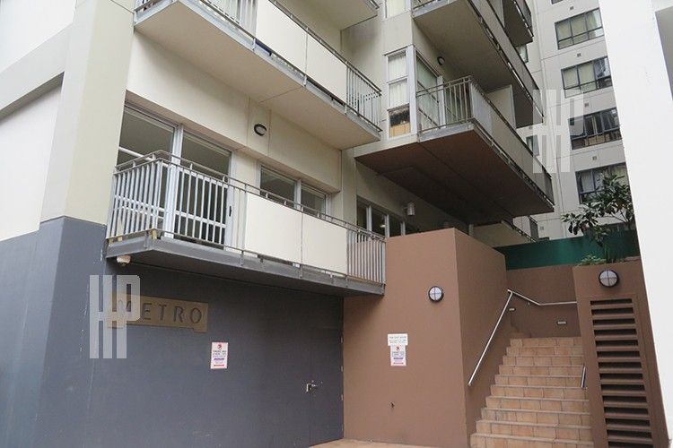 Bargain Opportunity: Metro City Freehold 1-Bed - Vaade 3
