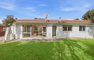 2/20 Ashdown Place, Pahurehure