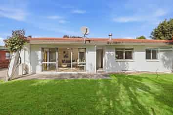 2/20 Ashdown Place, Pahurehure
