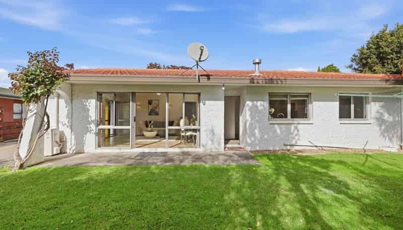 2/20 Ashdown Place, Pahurehure