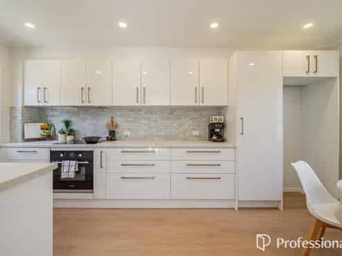 4/15 Douglas Street, Waiwhetu