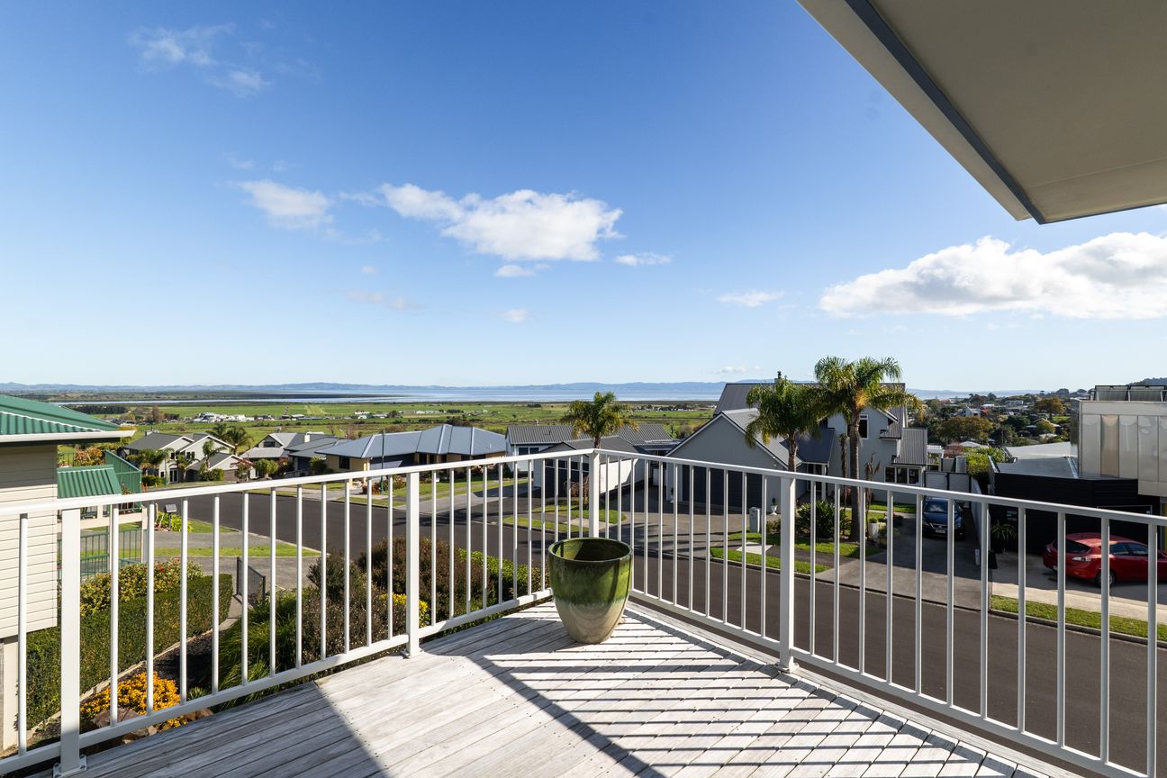 Easy Living with Outstanding Views – pohled 2