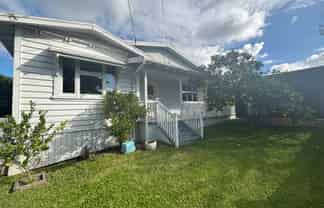 18 Western Springs Road, Morningside
