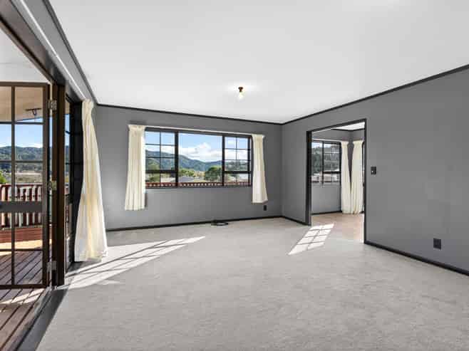 52 Antrim Crescent, Wainuiomata