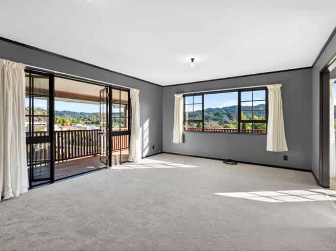 52 Antrim Crescent, Wainuiomata