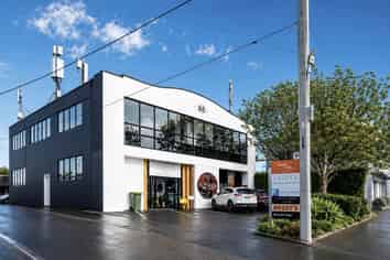 LIGHT AND BRIGHT BIRKENHEAD OFFICE
