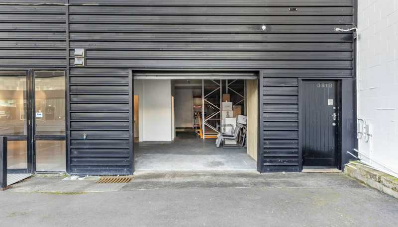 351 New North Road, Kingsland