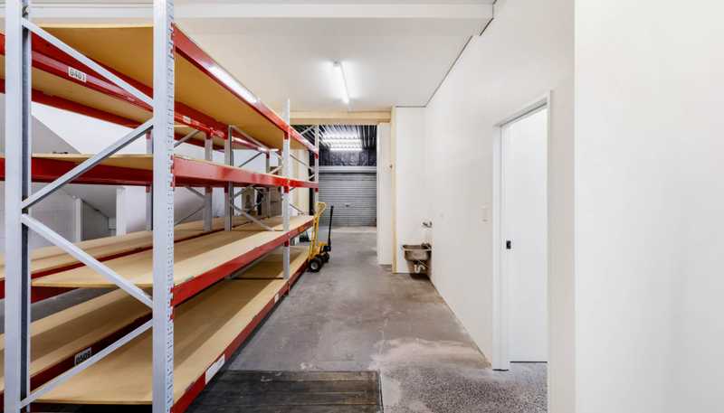 351 New North Road, Kingsland