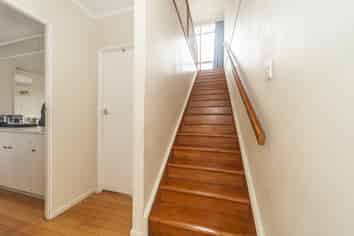 7/55 Apu Crescent, Lyall Bay