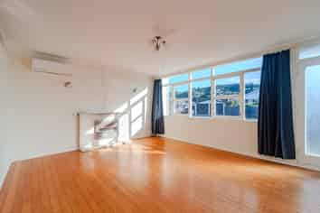 7/55 Apu Crescent, Lyall Bay