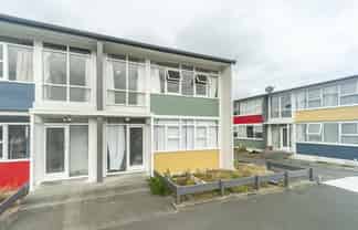 7/55 Apu Crescent, Lyall Bay