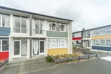 7/55 Apu Crescent, Lyall Bay