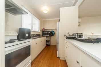 7/55 Apu Crescent, Lyall Bay