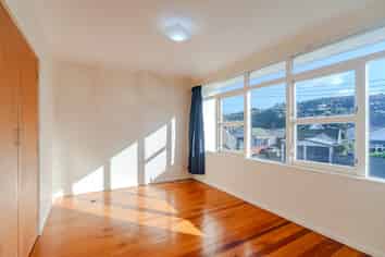 7/55 Apu Crescent, Lyall Bay